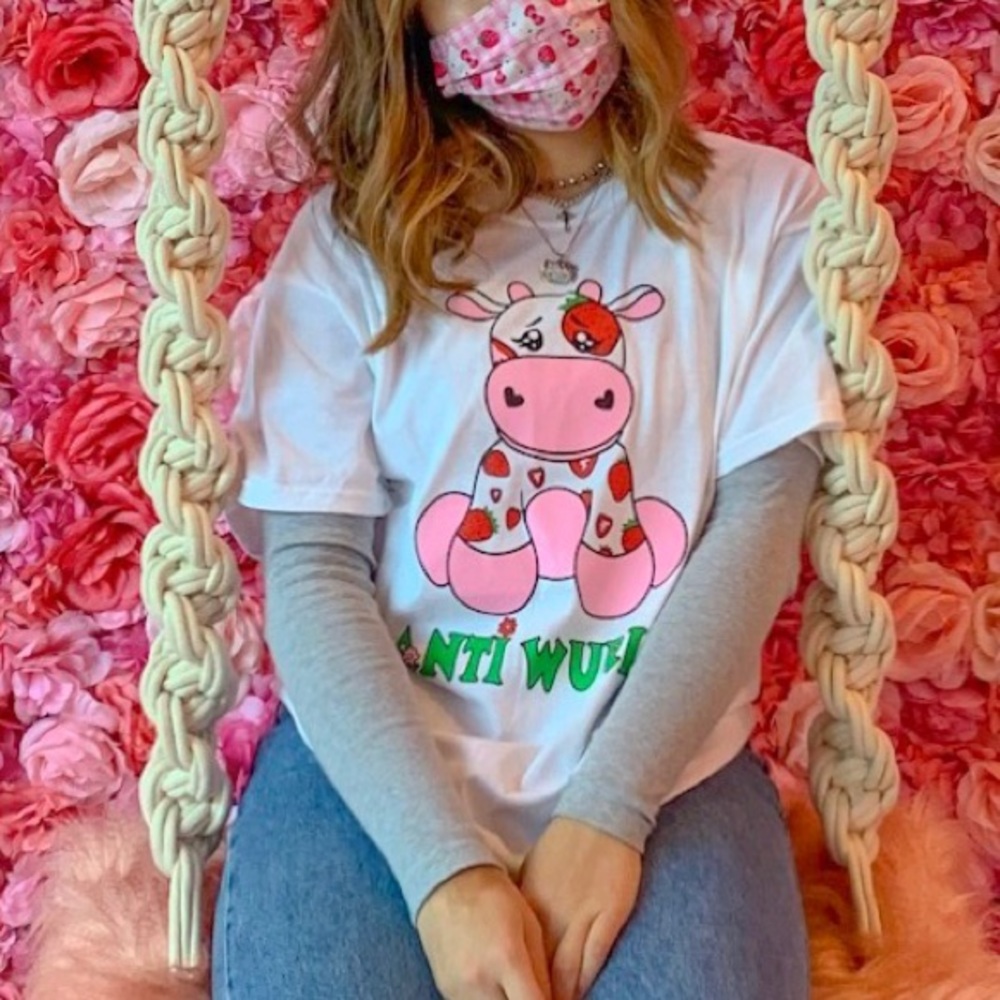 Strawberry Cow T-Shirt | L